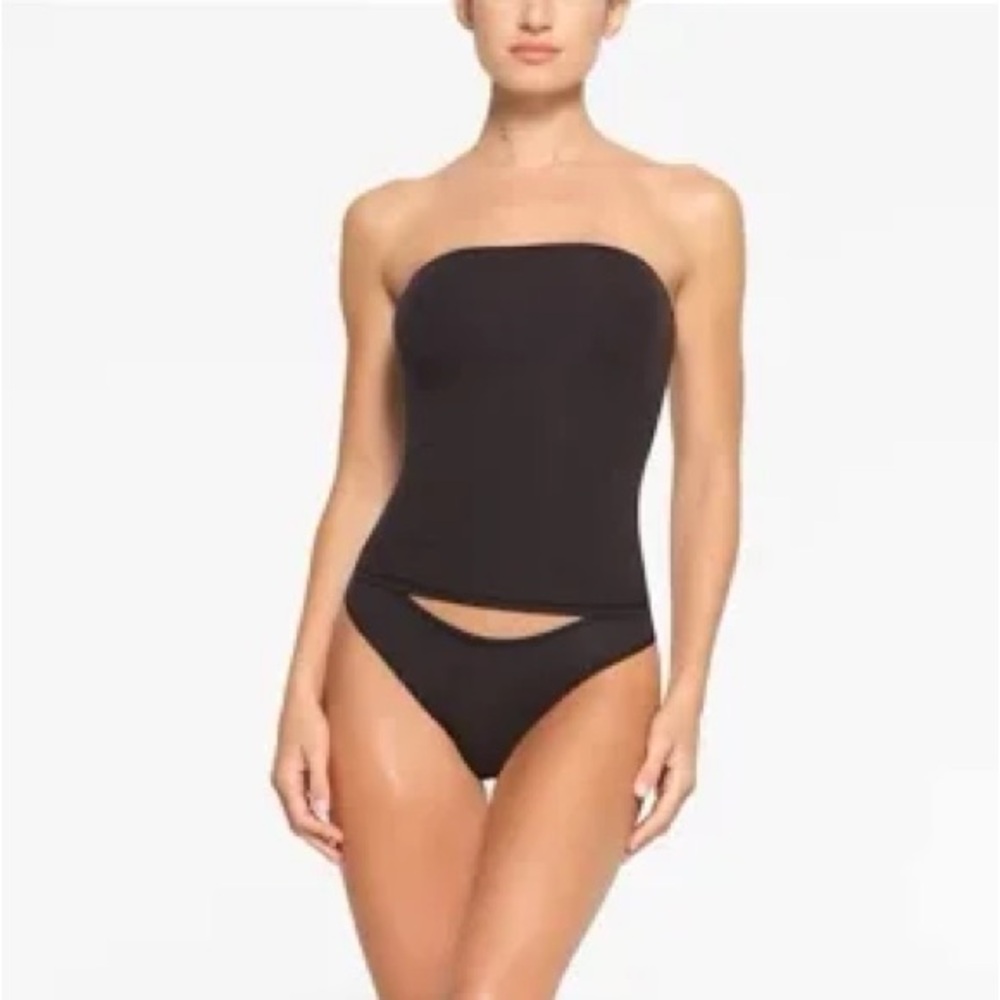 SKIMS Fits Everybody Black Strapless Tank Tube Top